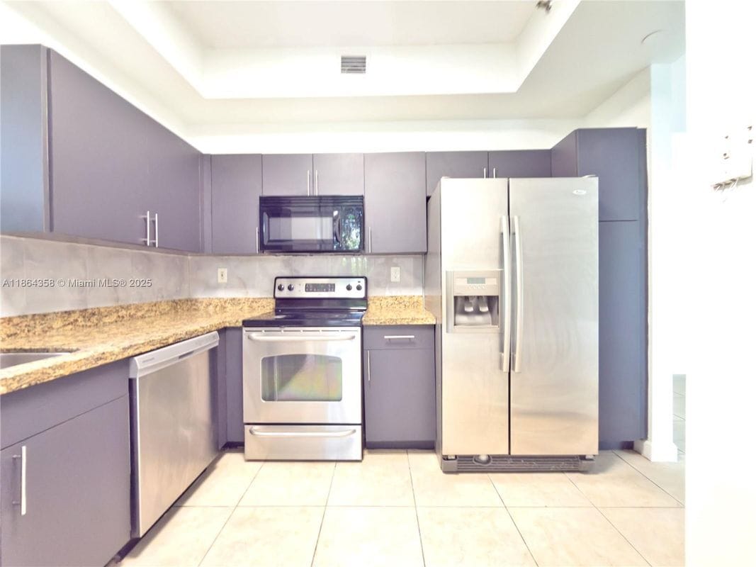 Photo - 3300 NE 192 St