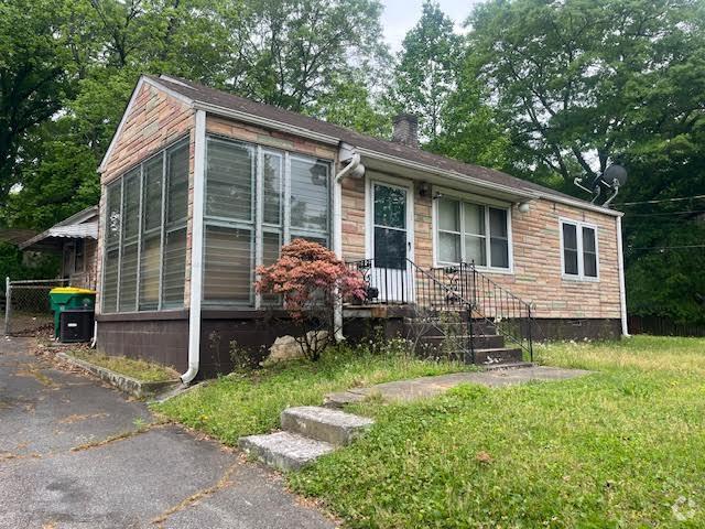 Building Photo - 757 Warren Dr Rental
