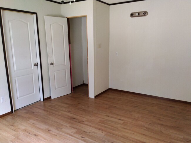 Photo - 5588 Hwy 112 Unidad 3