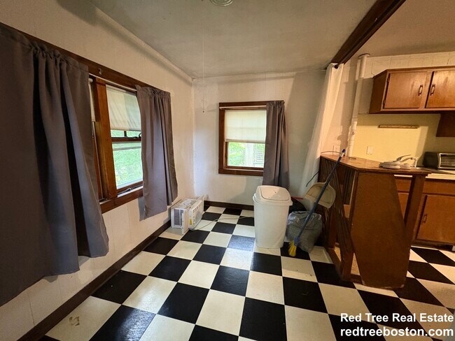 Photo - 28 Woodward St Unit 2