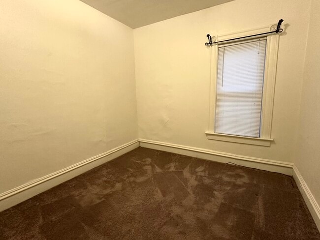 Photo - 748 Harding Ave Unit lower