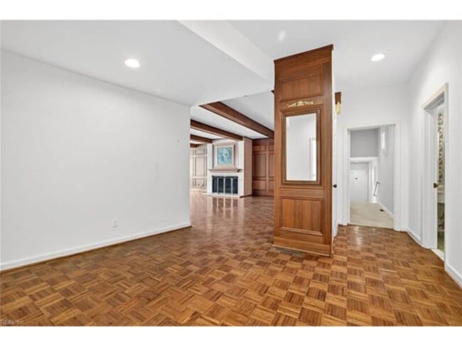 Photo - 5 Bedroom 5 Bathroom