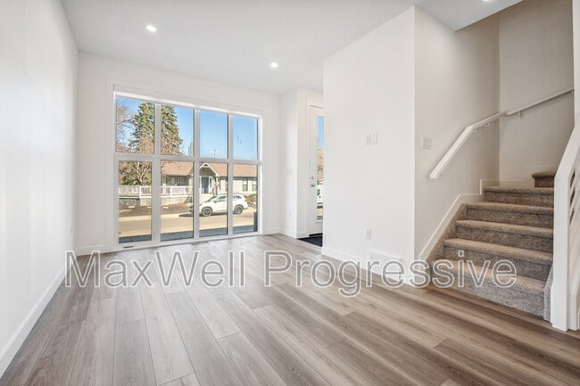 Photo - 13516-13115 115 Ave NW
