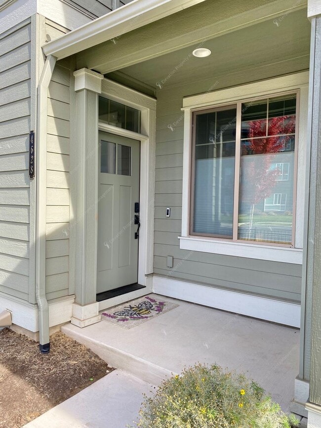 Photo - Newer 3BR - 2.5BA Home a Sought-After Redm...