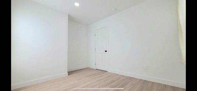 Photo - 618 W 6th St Apartments Unit 618