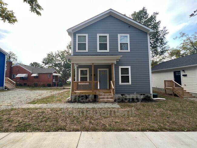 Photo - 2109 Hart St