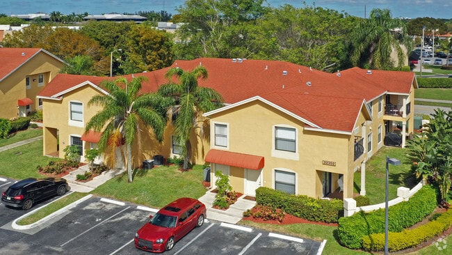 Photo - Savannah Place Apartments