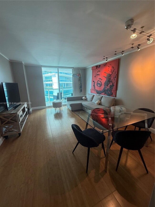 Building Photo - 2101 Brickell Ave Unit 508 Rental
