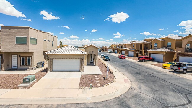 Beautiful 3 bed-2 baths with Casa Club/Gym... - Beautiful 3 bed-2 baths with Casa Club/Gym... Casa