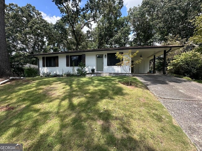 Photo - 2498 Lakewood Dr NW