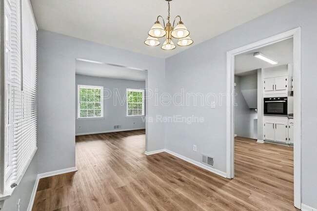 Photo - 2642 Hatfield Cir SE