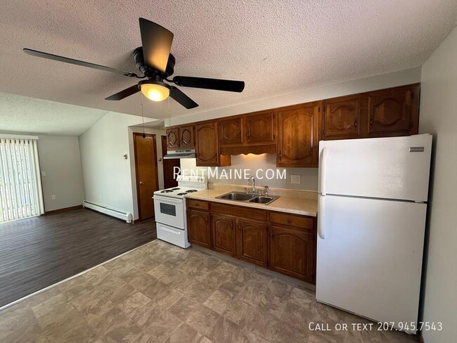 Photo - 381-385 Pine St. Unit 4