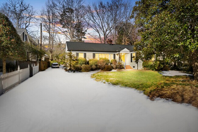 Photo - 221 W Avondale Dr