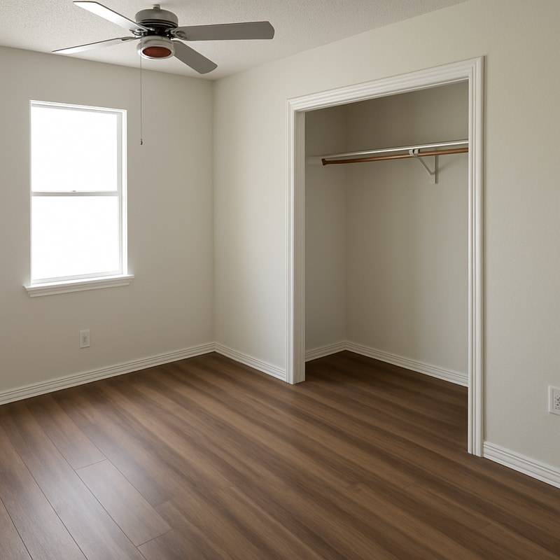 Photo - 614 E Live Oak St