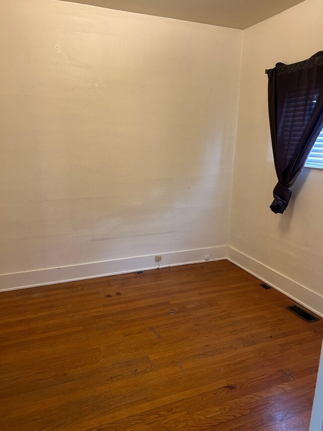 Photo - 7 N Atlantic St