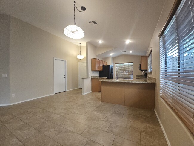 Photo - 2569 E Silversmith Trail