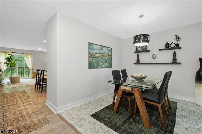 Photo - 49 Coventry Rd