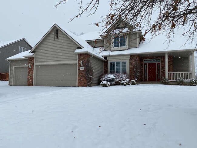 Wonderful Fox Chase home with fantastic sp... - Wonderful Fox Chase home with fantastic sp...