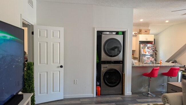 Photo - 56 McIntosh Ln