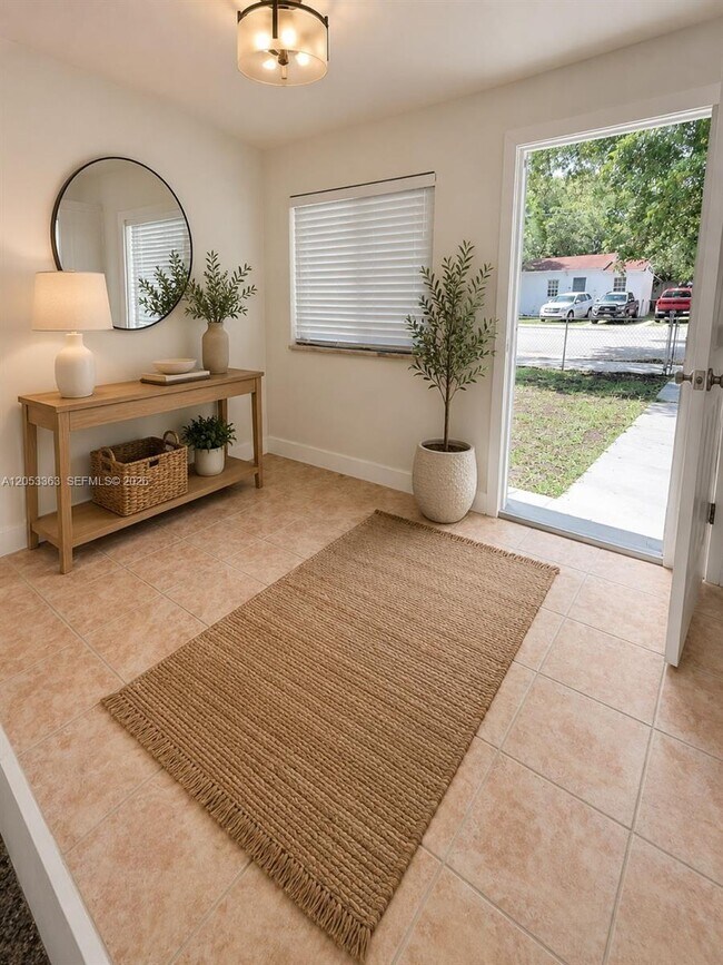 Photo - 1121 NW 56th St
