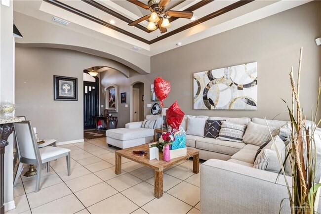 Photo - 19 Canela Ave