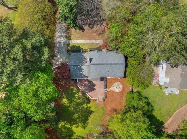 Photo - 632 Holt Rd NE