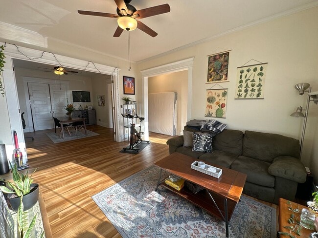 Photo - Neil Ave 686-688 MLR Unidad 688