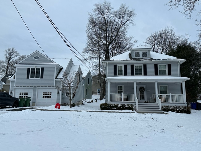 Photo - 7 Greenfield Ave Unit A