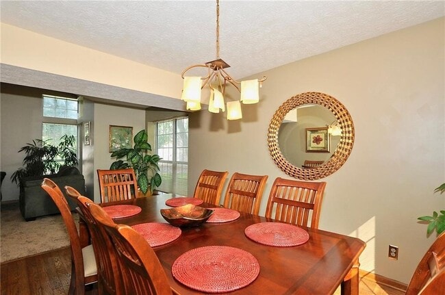 Photo - 9339 Embers Way