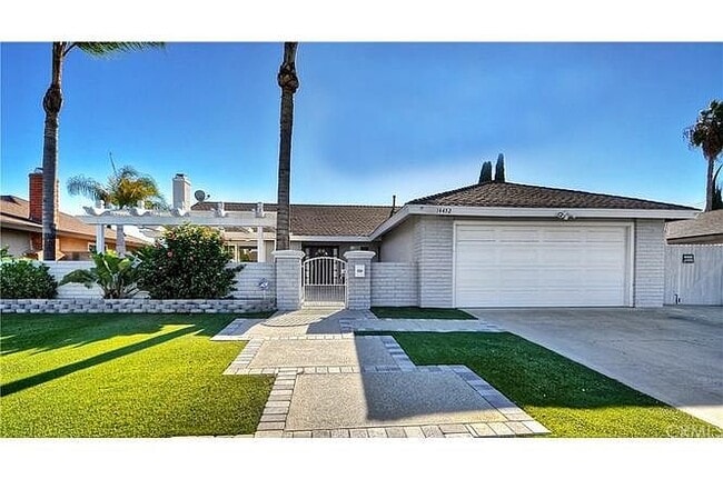 Building Photo - 14452 Silverbrook Dr Rental