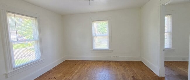 213 Leitch St Unit 213 1/2