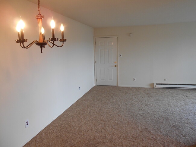 Photo - 1401-1511 E Tremont St