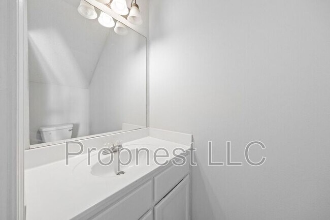 Photo - 7322 Perrin Cove