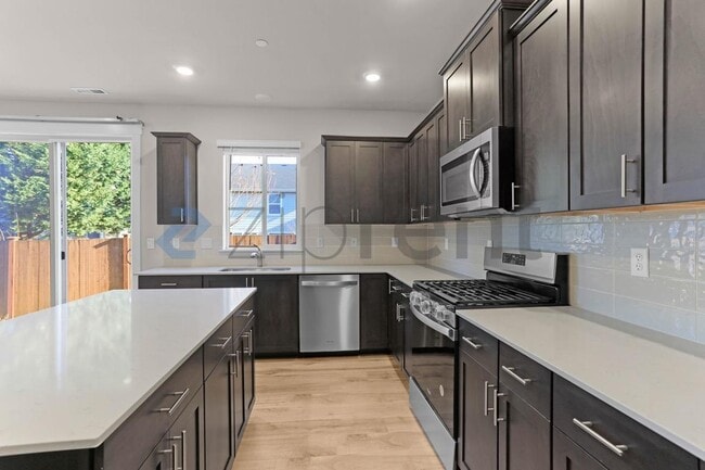 Photo - 18823 111th Ave E