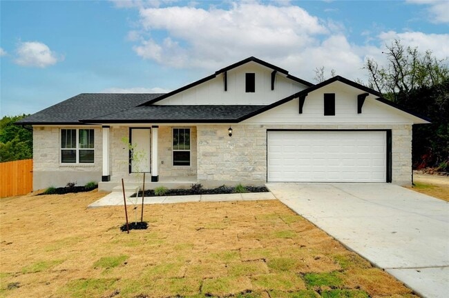 Building Photo - 21502 Paine Ave