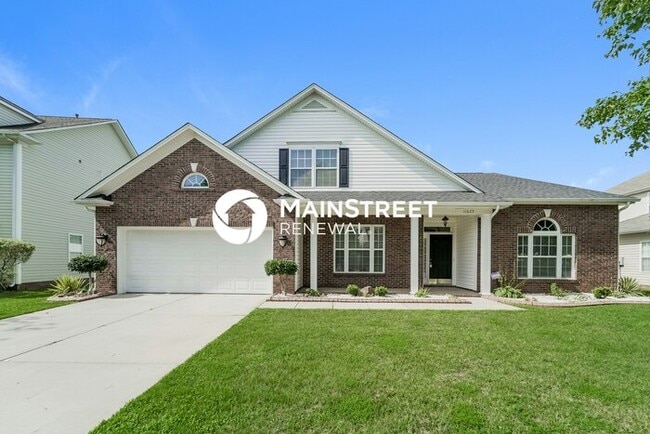 Building Photo - 5 Bedroom Pet-Friendly Home in Charlotte, NC with Main Street Renewal