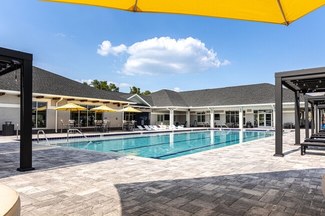 Building Photo - West Shire Village Rental