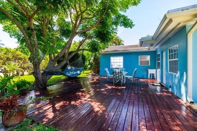 Photo - 145 SE 3rd Ave