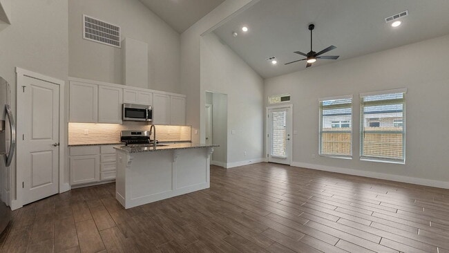 Photo - 491 Azurite Rd