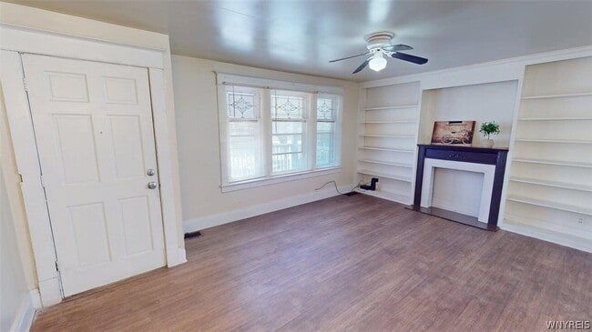Photo - 2125 Niagara St
