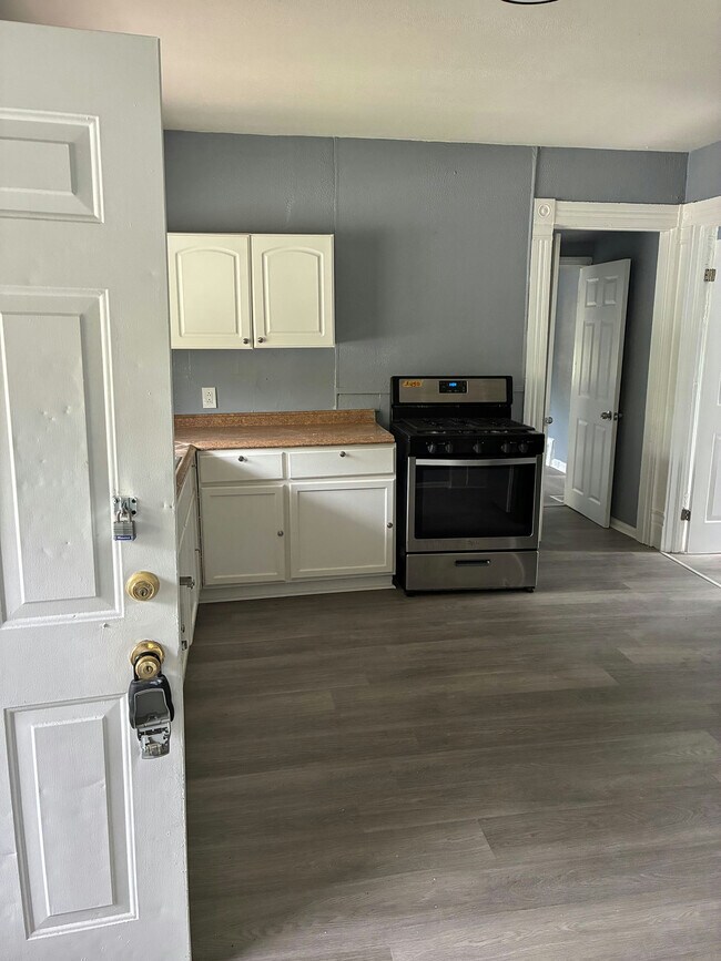 1377 E 66th St Unidad 1