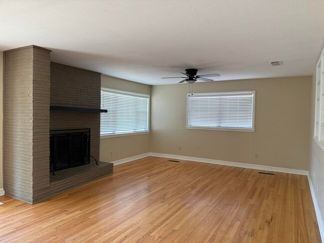Photo - 3605 42nd St