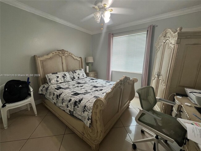 Photo - 12933 SW 197th St Unidad 2 Rental