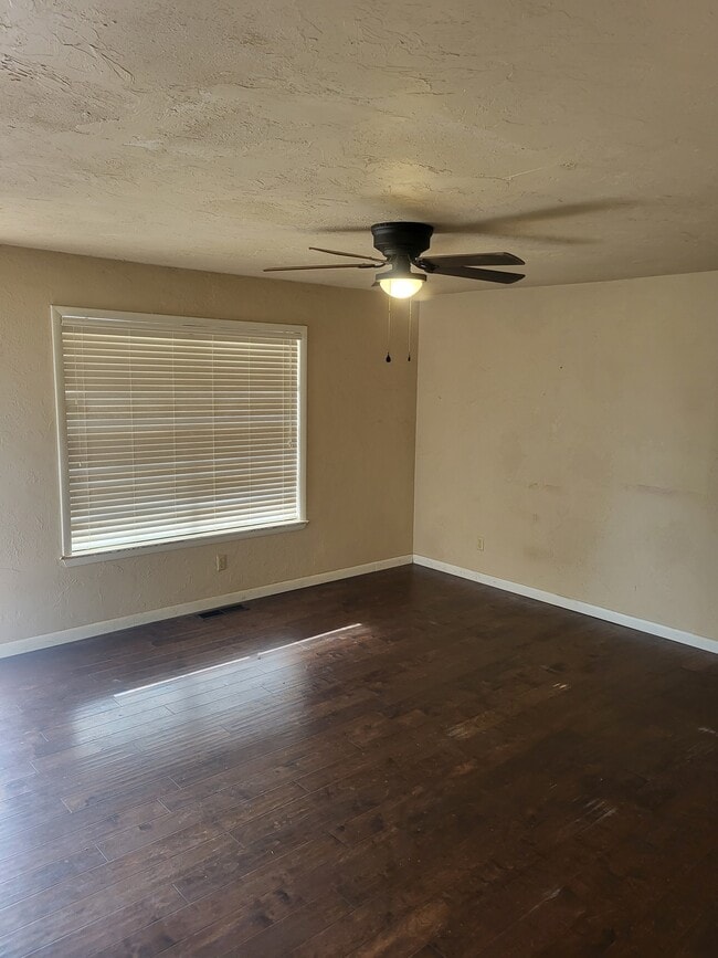 Photo - 13803 NE 9th St