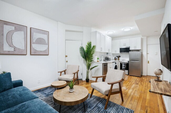 Photo - 319 E 109th St Unidad ID1021947P