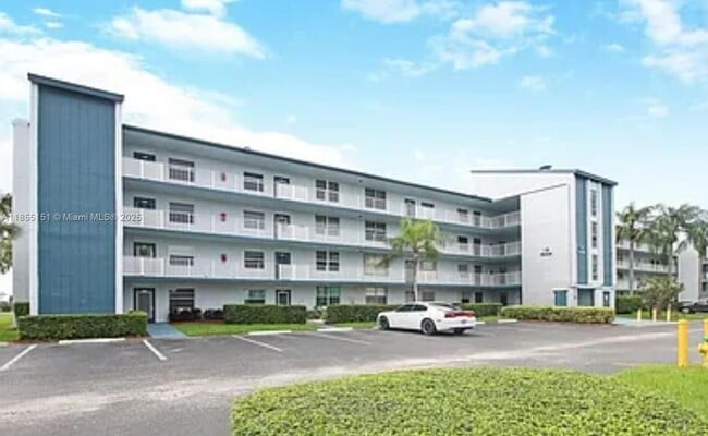 Building Photo - 7684 NW 18th St Unit 307 Rental
