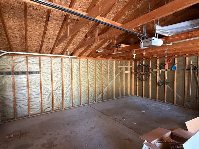 Photo - Move-In Ready 3 Bedroom, 2 Bathroom Home in Dearborn