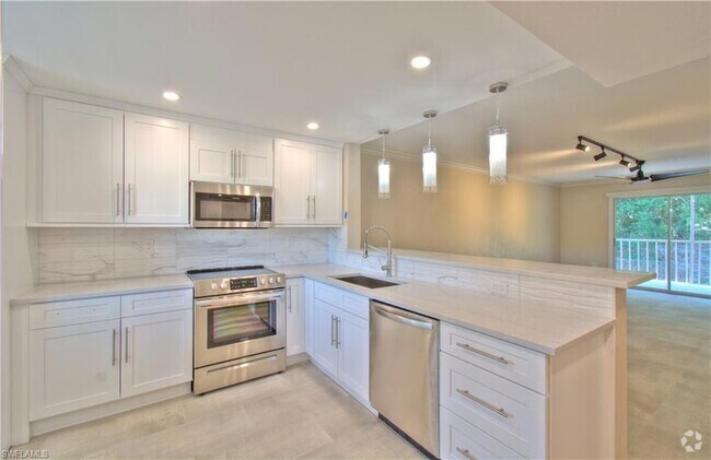 Building Photo - 2360 Naples Trace Cir Unit 4-406 Rental