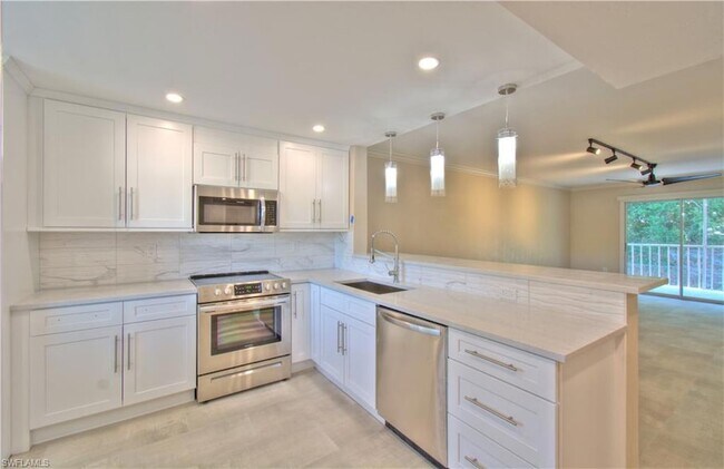 Building Photo - 2360 Naples Trace Cir Unit 4-406 Rental