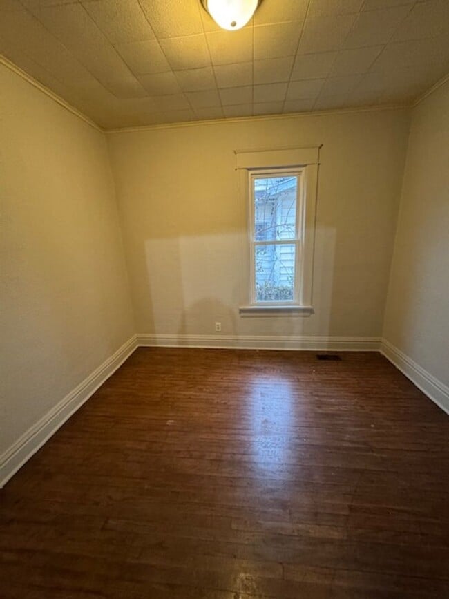 Photo - 1308 Sinclair St